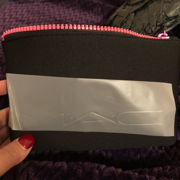 M•A•C Cosmetics Bag - Picture 4 of 4